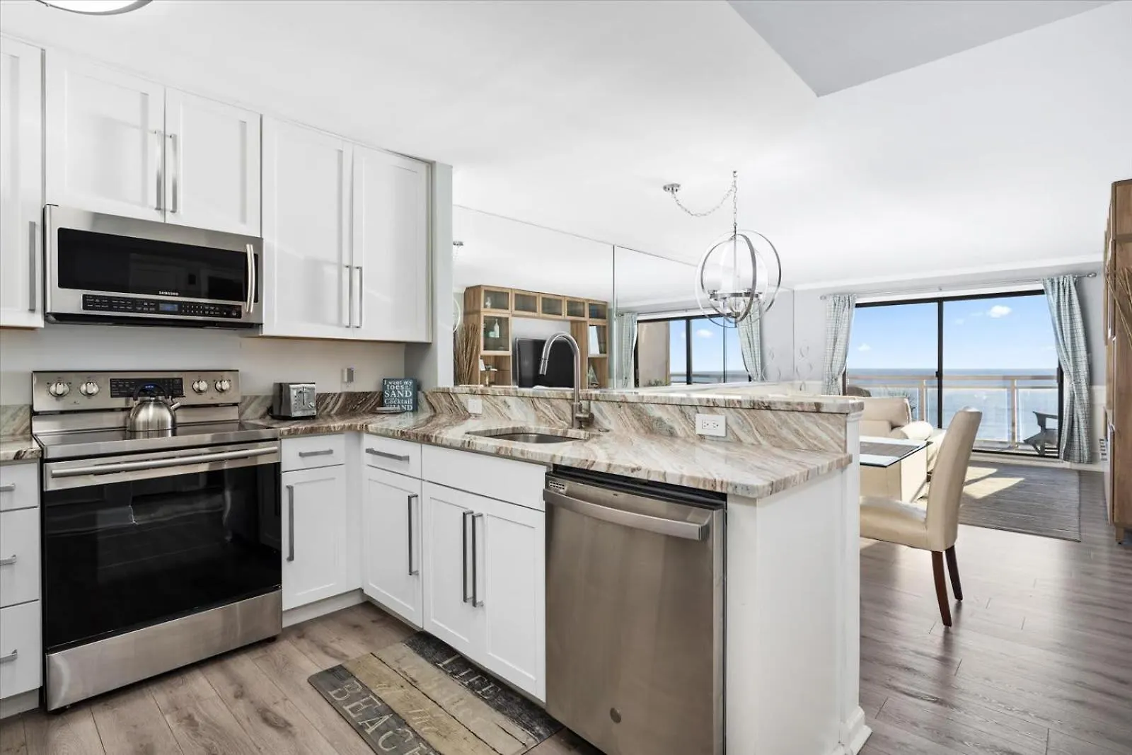 Holiday home Oceanfront 2 Bedroom Modern Beach Condo W Pool Ocean City United States
