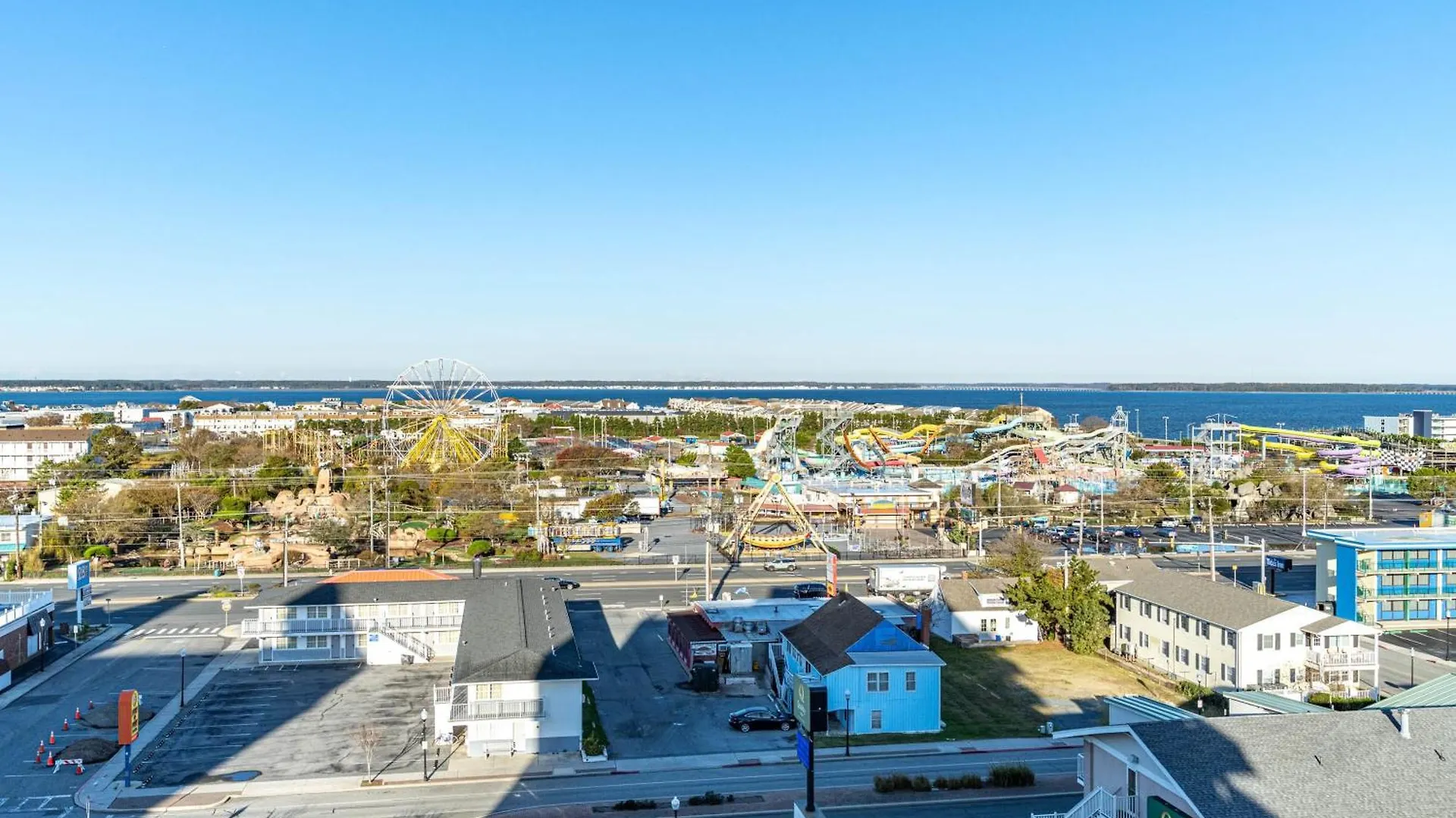 Oceanfront 2 Bedroom Modern Beach Condo W Pool Ocean City 0*,